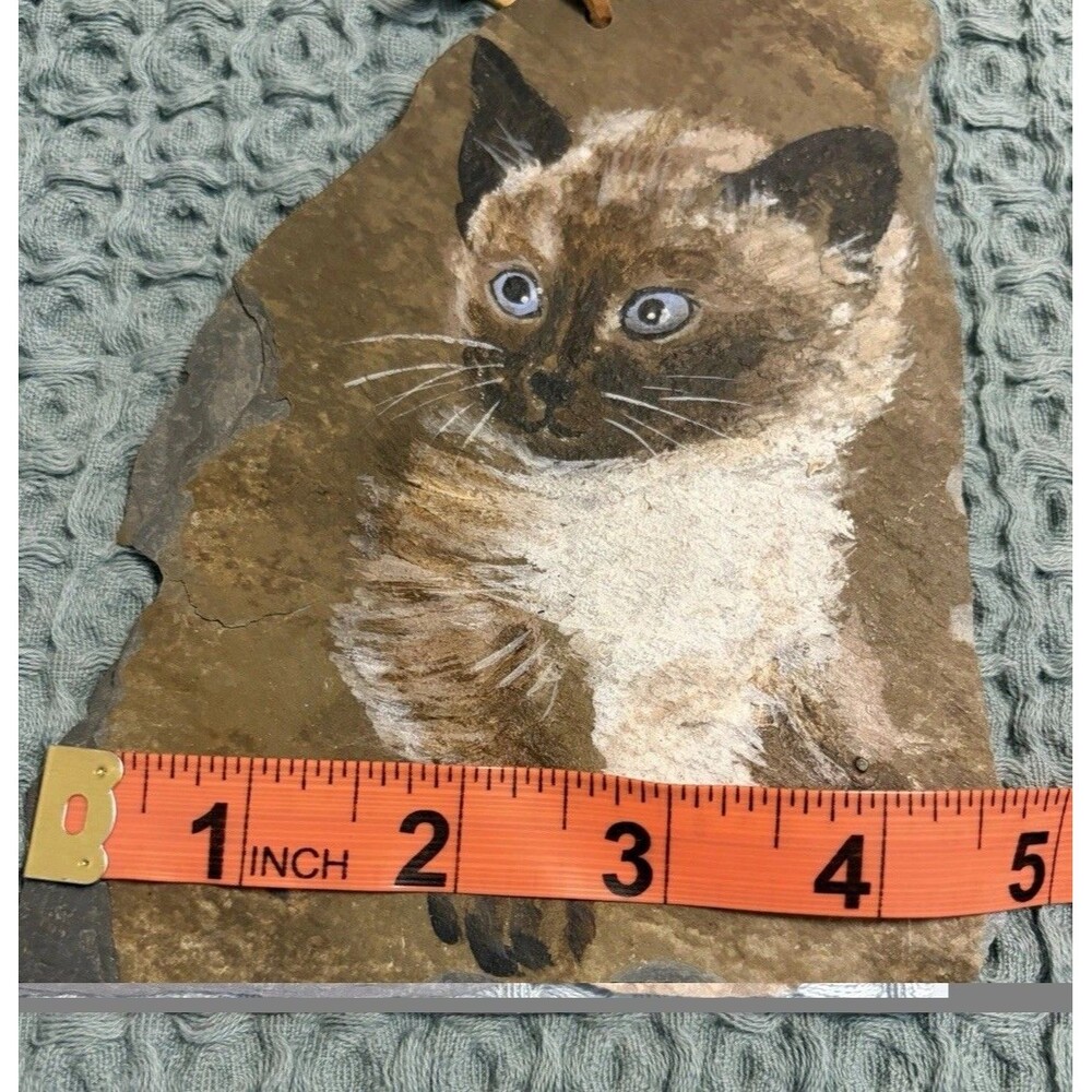Vintage Siamese Cat Painting Rock Canvas Signed Blue Eye Kitten Art Wall Hanging - Picture 9 of 10